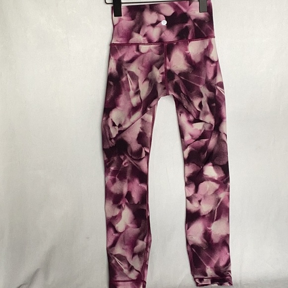 Lululemon leggings - Picture 6 of 10